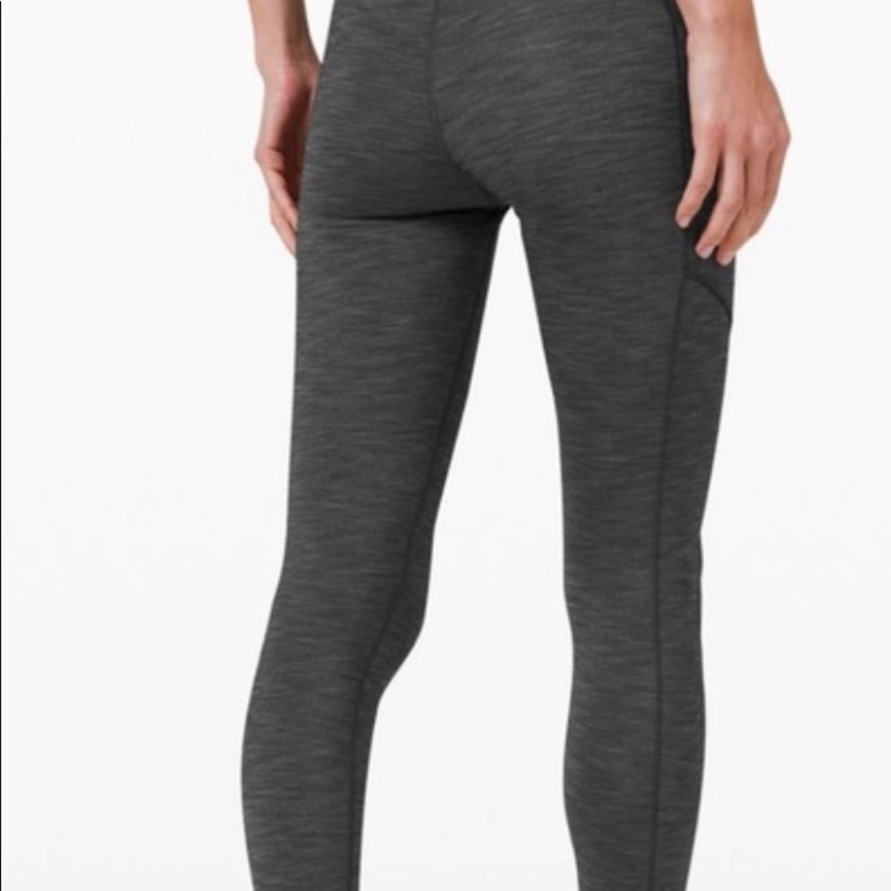NWT Lululemon Speed Up Tight 28”